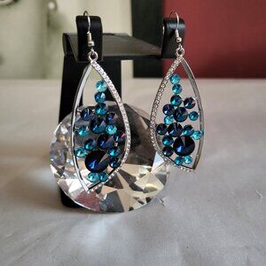 TEAL AND BLUE GLASS STONE DANGLE EARRINGS FASHION/COSTUME